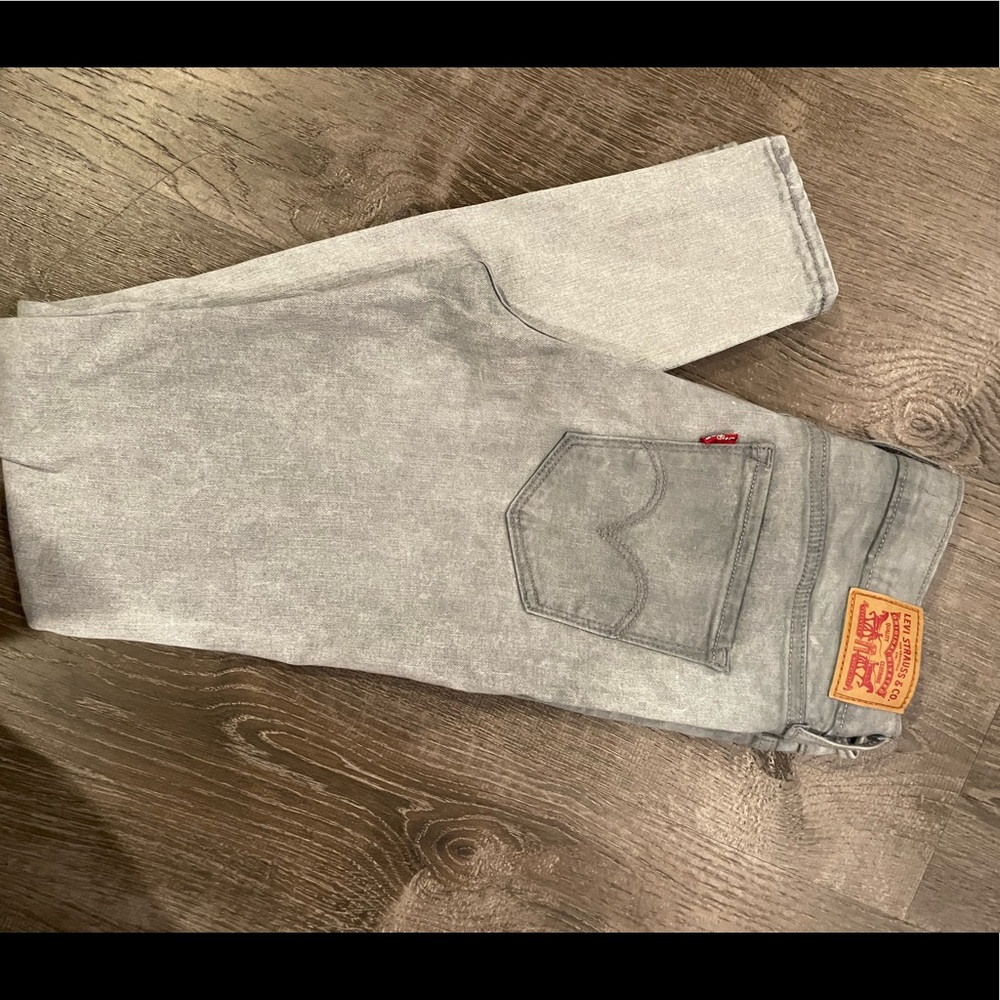 Levi’s | 720 High Rise Skinny | Size 27 🔥